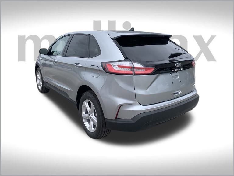 2024 Ford Edge SE photo 3