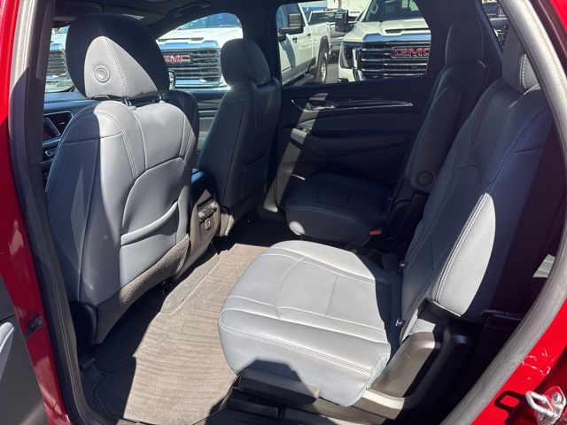 2023 Buick Enclave Essence photo 10