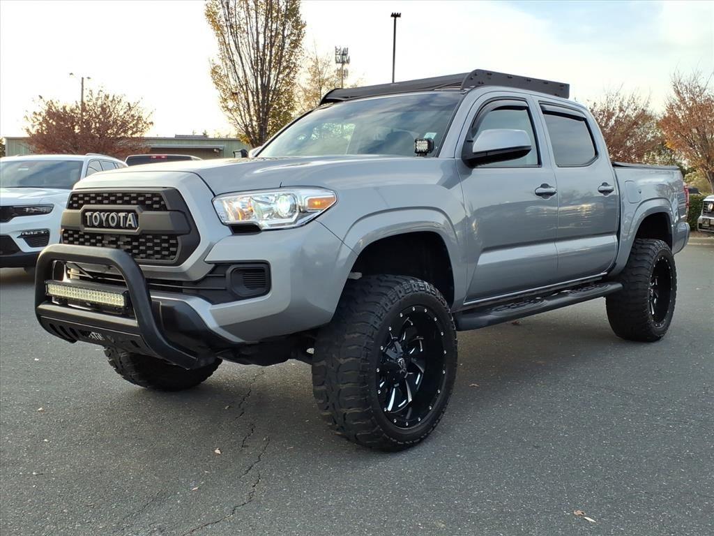 2021 Toyota Tacoma SR's photo