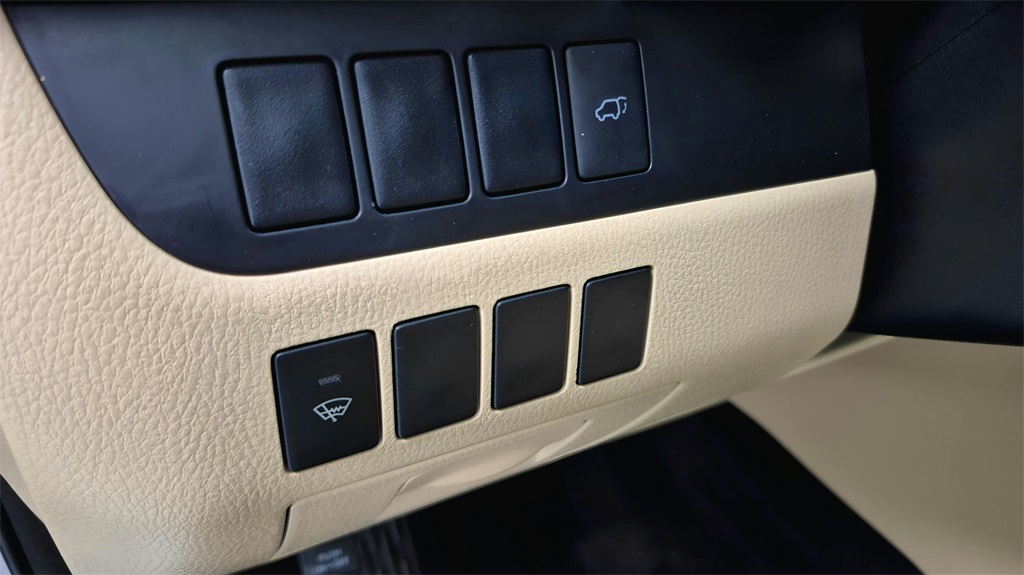 2017 Toyota Highlander XLE photo 24