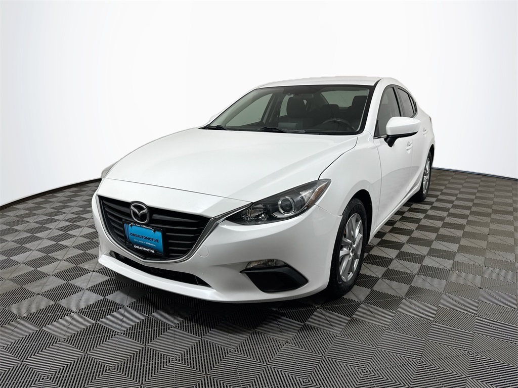 2016 Mazda MAZDA3 i Sport's photo