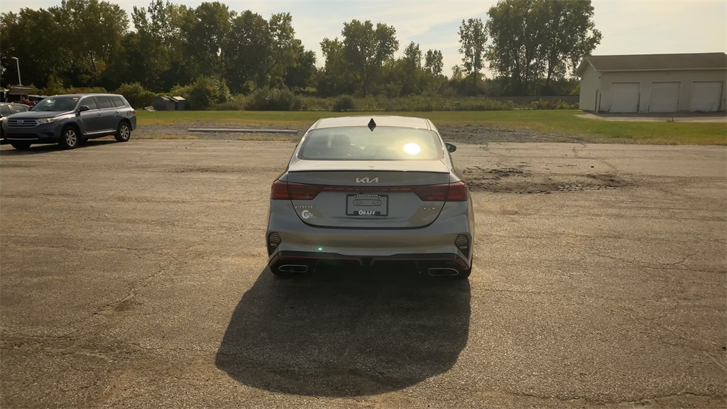 2022 Kia Forte GT photo 7