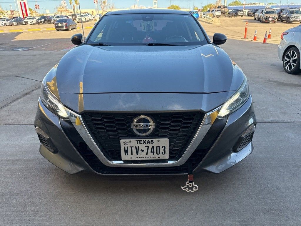 2020 Nissan Altima 2.5 SR photo 2