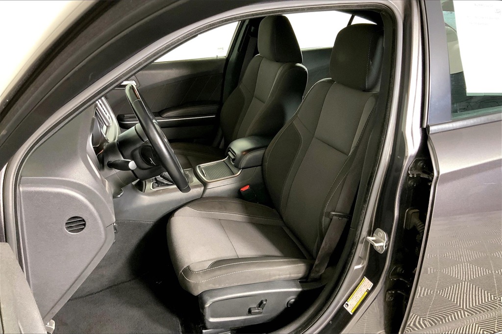 2022 Dodge Charger SXT photo 24
