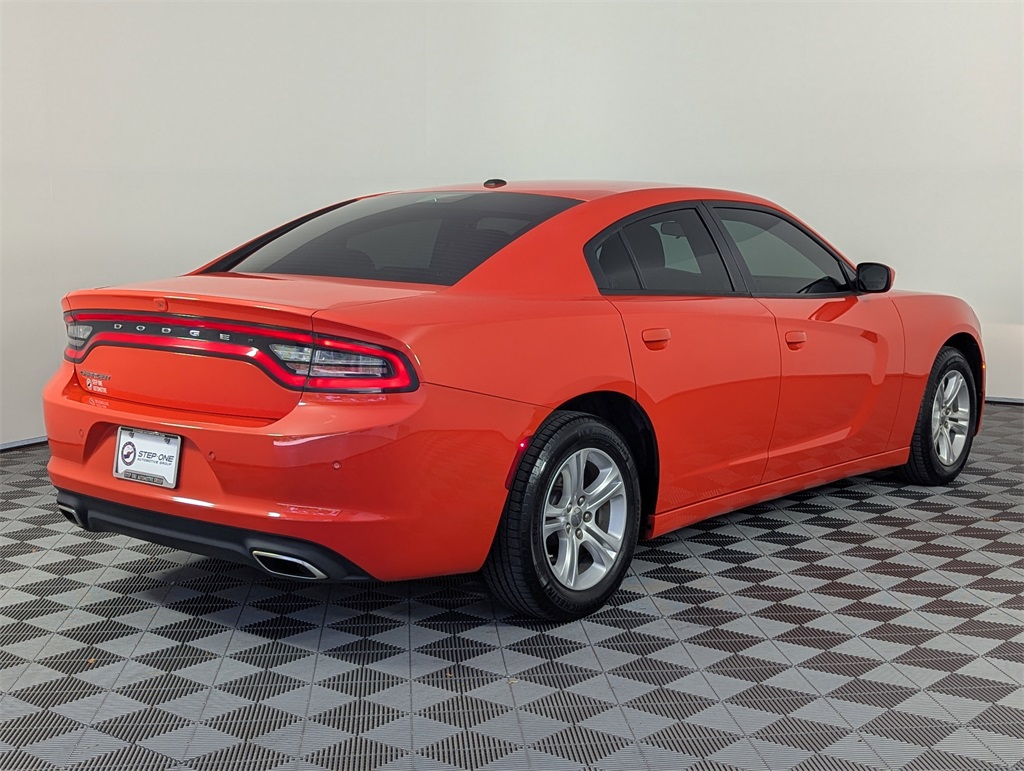 2022 Dodge Charger SXT photo 4