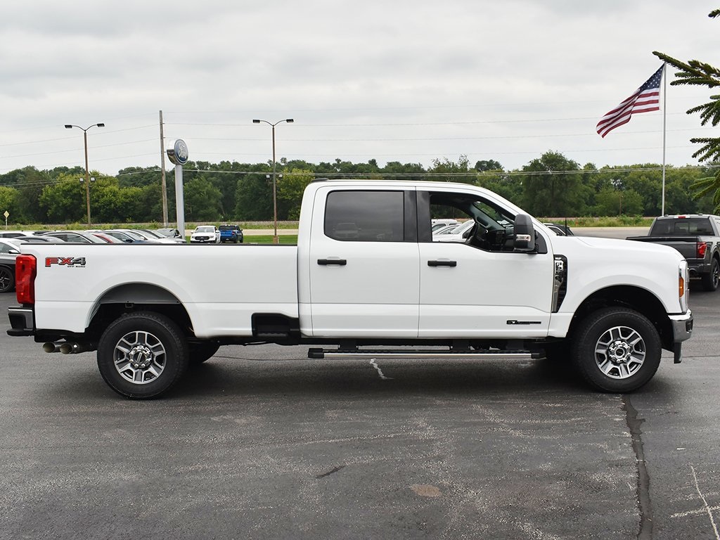 2025 Ford F-250 XLT photo 8