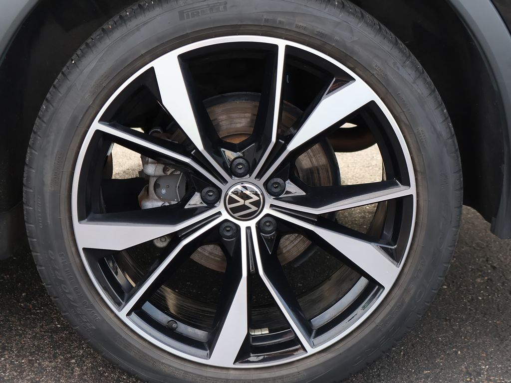 2022 Volkswagen Tiguan SEL Premium R-Line photo 46