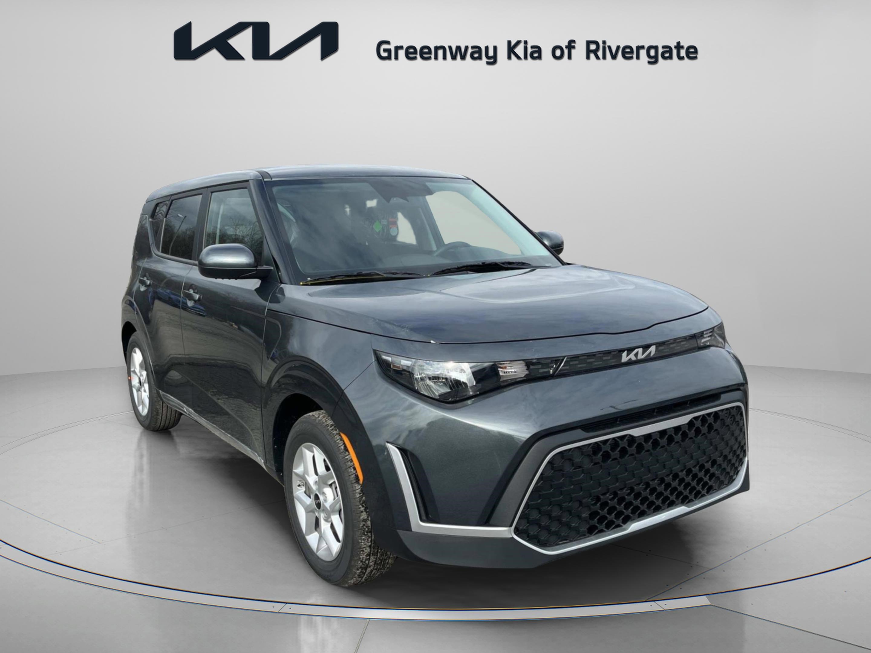 2025 Kia Soul LX's photo