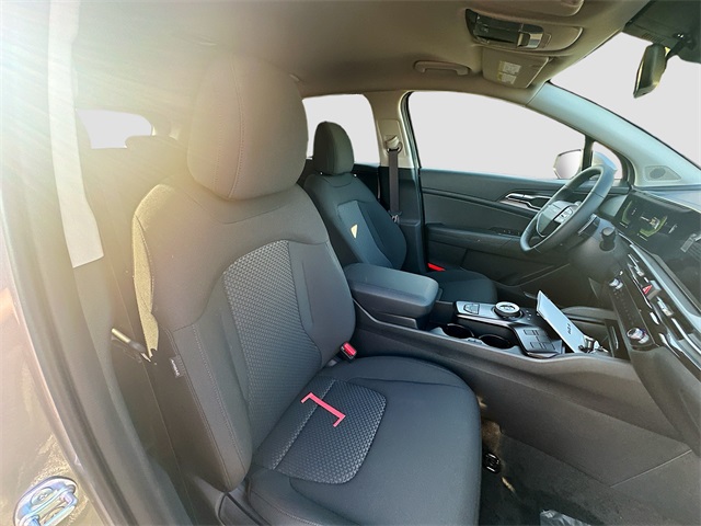 2026 Kia Sportage Hybrid LX photo 24