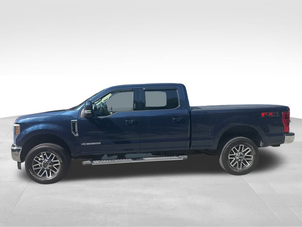 2019 Ford F-250 Lariat photo 2