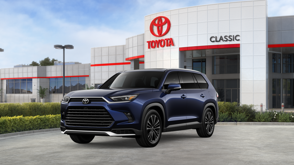 2026 Toyota Grand Highlander Platinum's photo