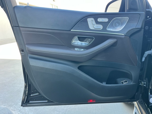 2022 Mercedes Benz GLS 450 4MATIC photo 9