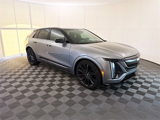 2026 Cadillac LYRIQ V's photo