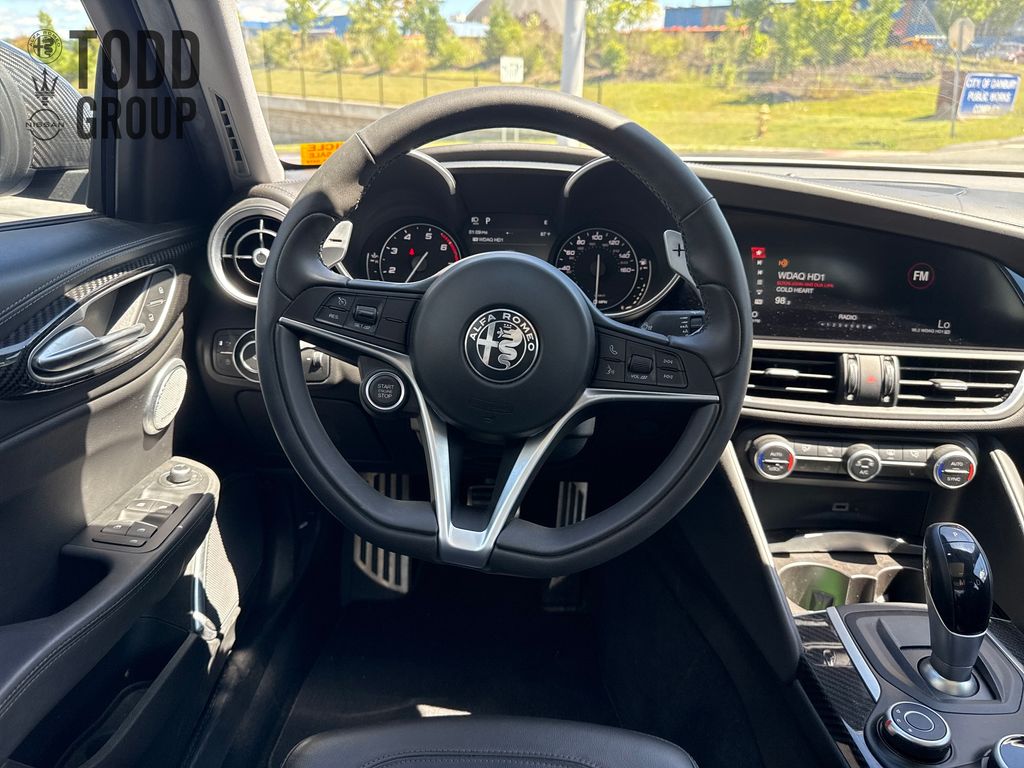 2019 Alfa Romeo Giulia Ti Sport photo 11