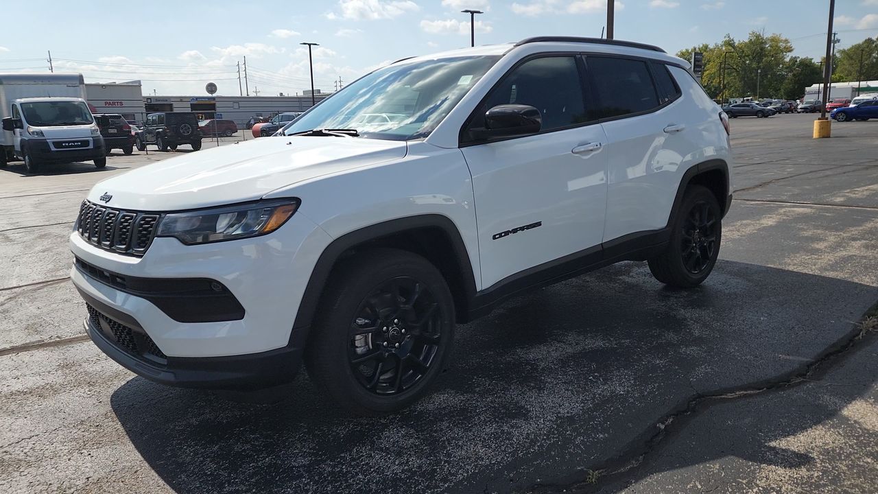 2026 Jeep Compass Latitude photo 2