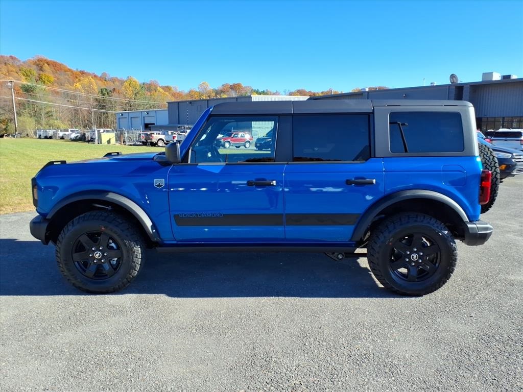 2025 Ford Bronco Big Bend photo 2