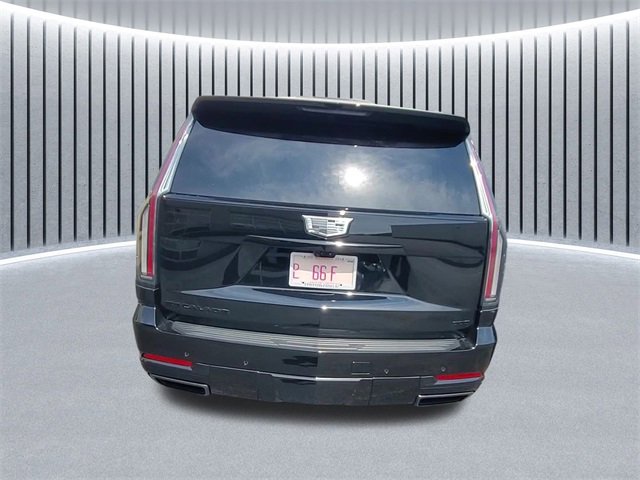 2025 Cadillac Escalade Sport photo 2