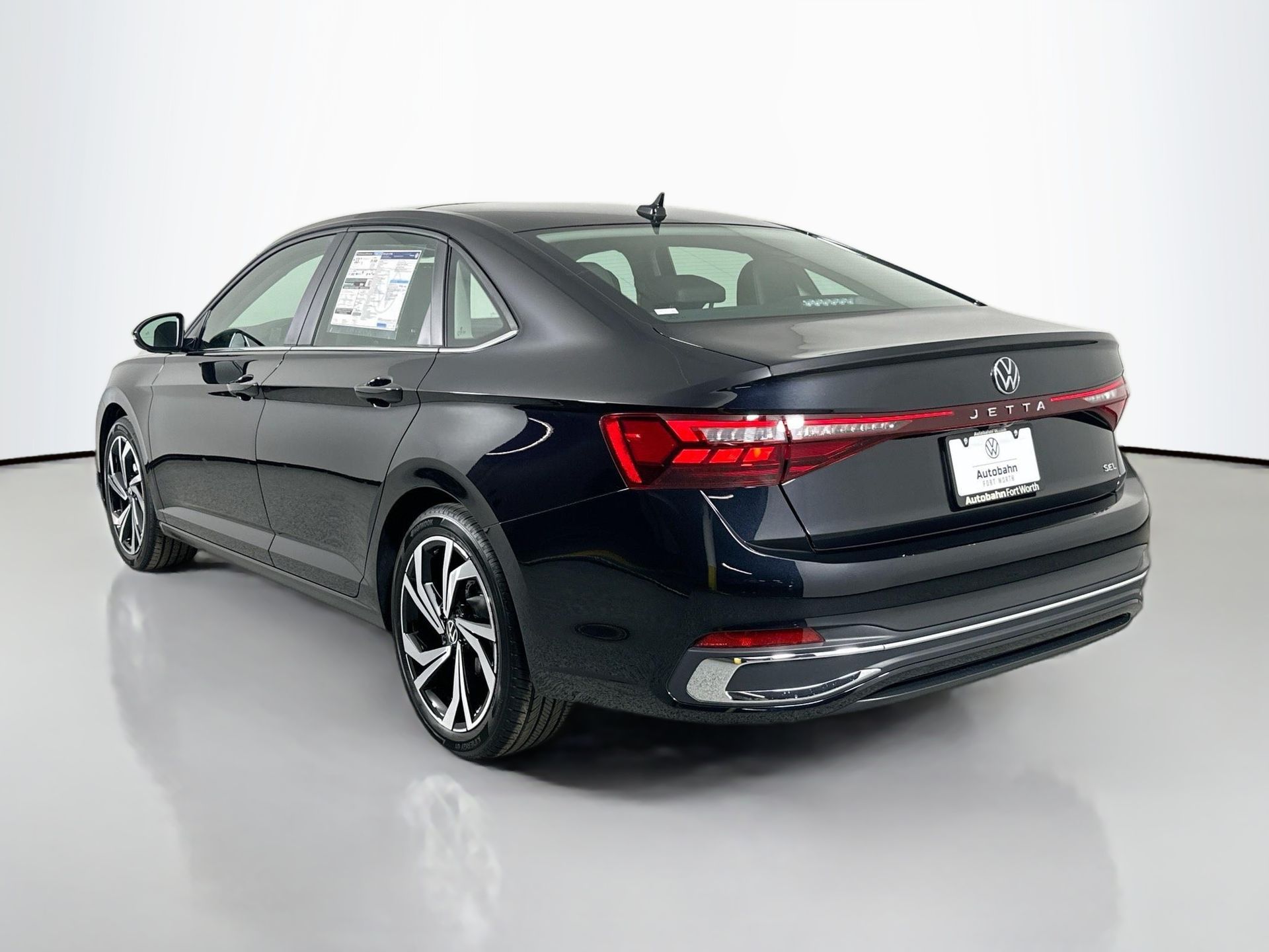 2025 Volkswagen Jetta 1.5T SEL photo 4