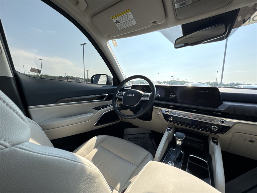 2024 Kia Telluride EX photo 11