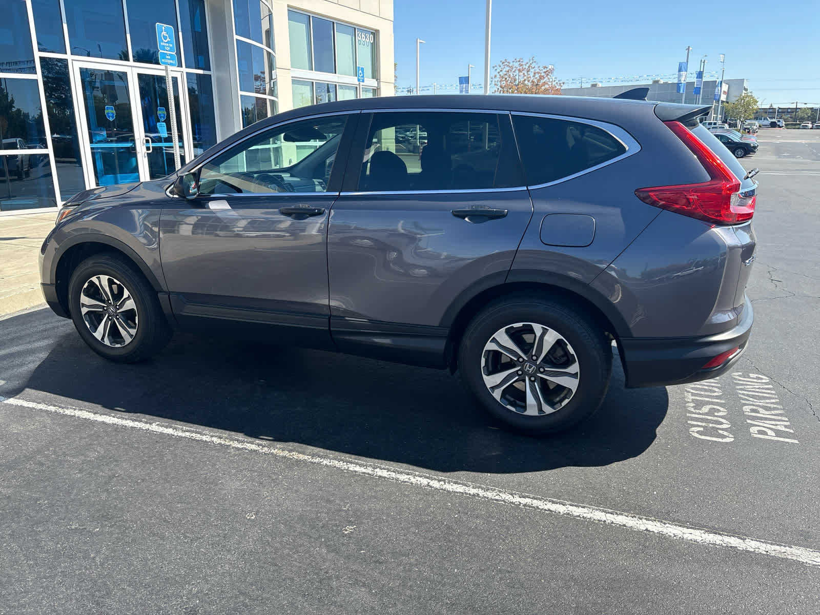 2019 Honda CR-V LX photo 4