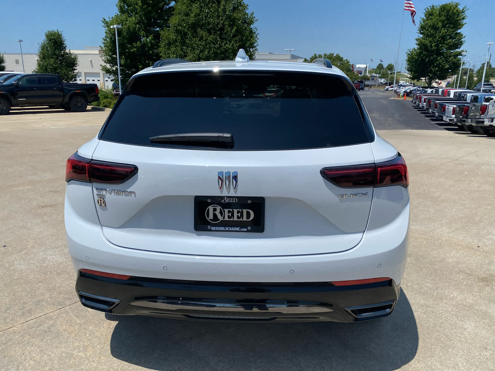 2025 Buick Envision Sport Touring photo 7