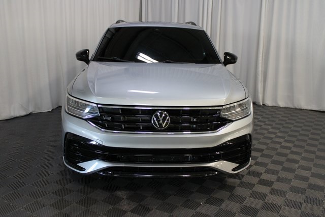 2023 Volkswagen Tiguan SE R-Line Black photo 2