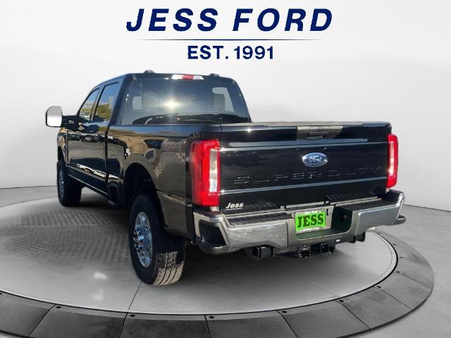 2026 Ford F-350 XLT photo 4