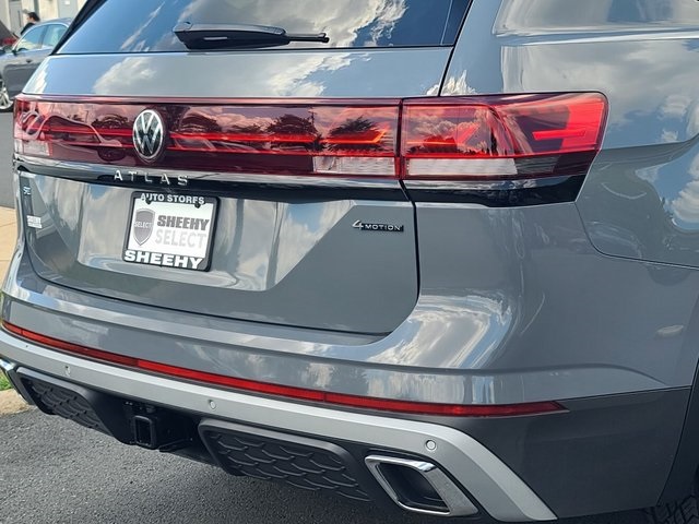 2025 Volkswagen Atlas Peak Edition photo 8