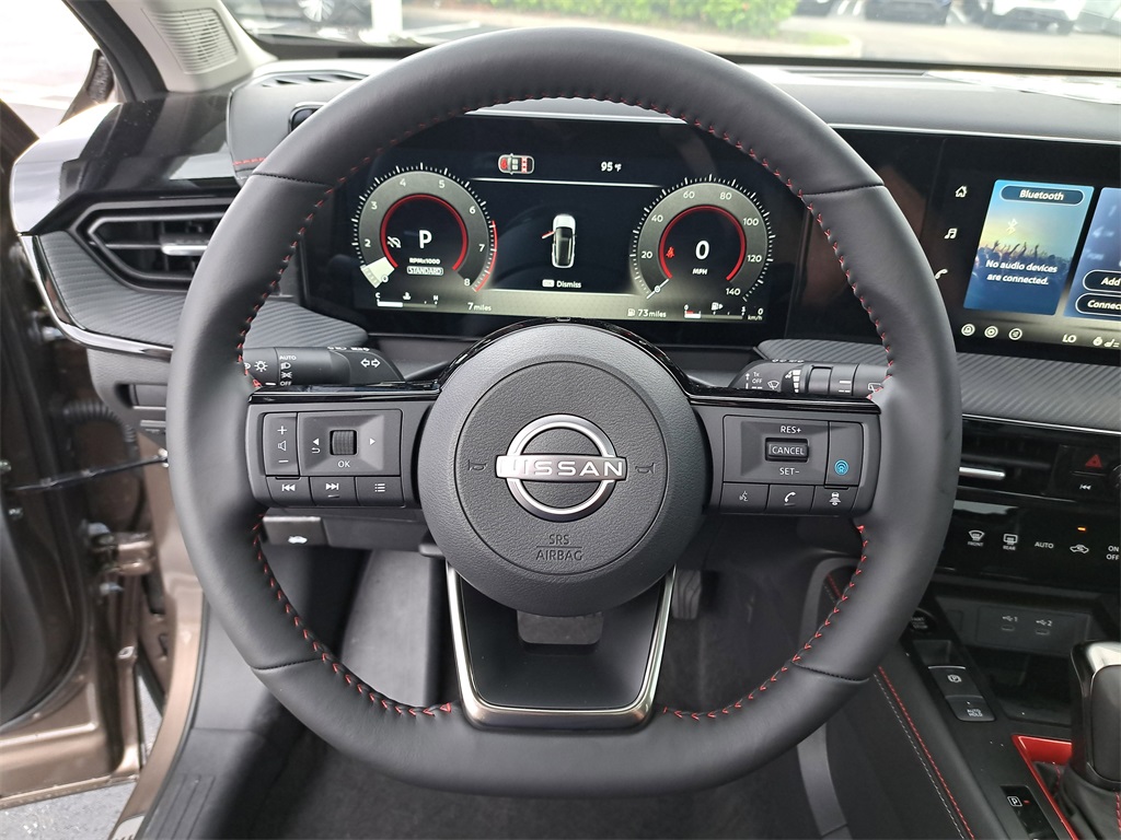2026 Nissan Kicks SR photo 25