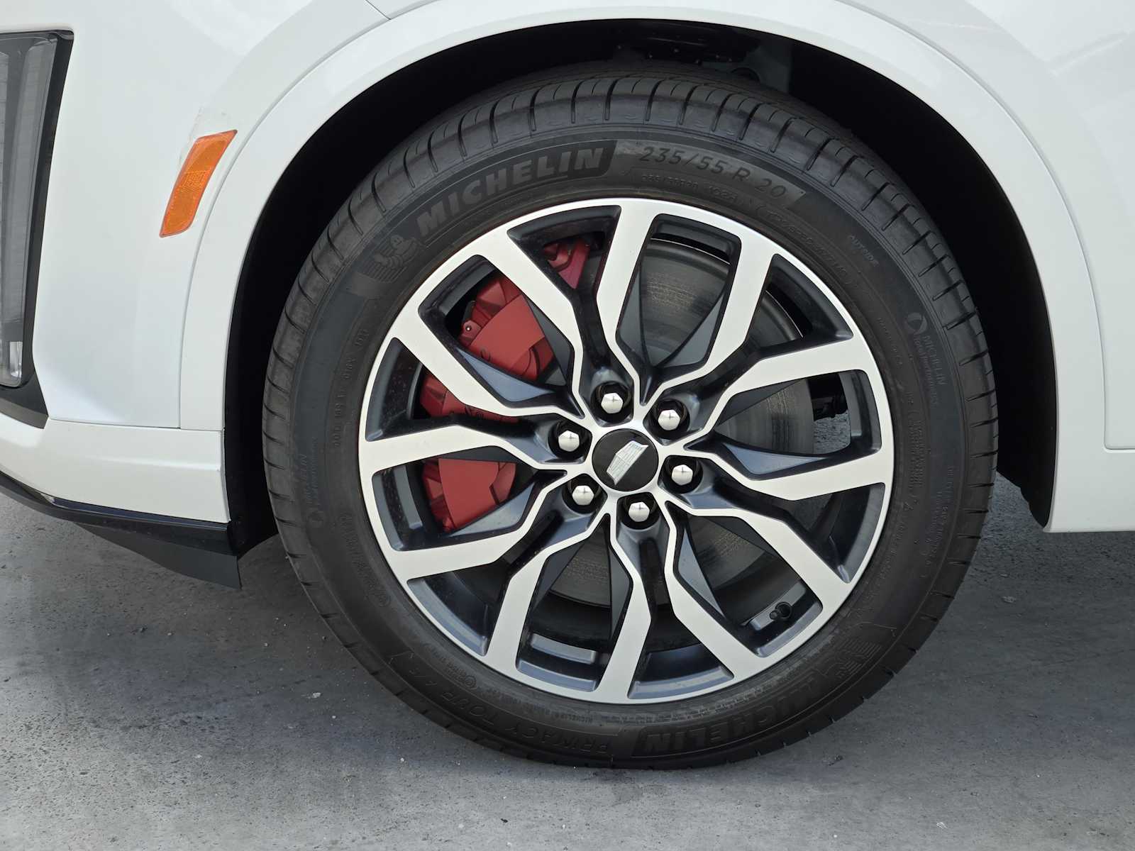 2025 Cadillac XT6 Sport photo 7