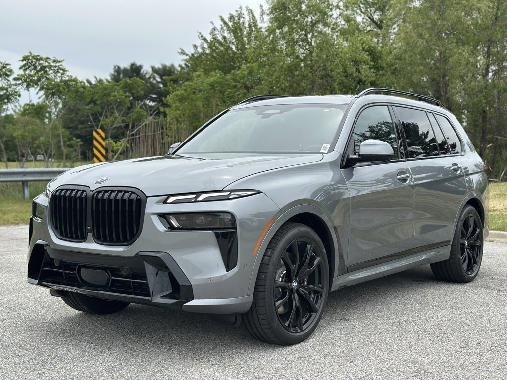 New 2026 Skyscraper Grey Metallic BMW xDrive40i image 3