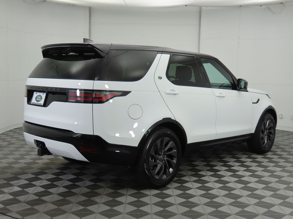 2024 Land Rover Discovery SE photo 4
