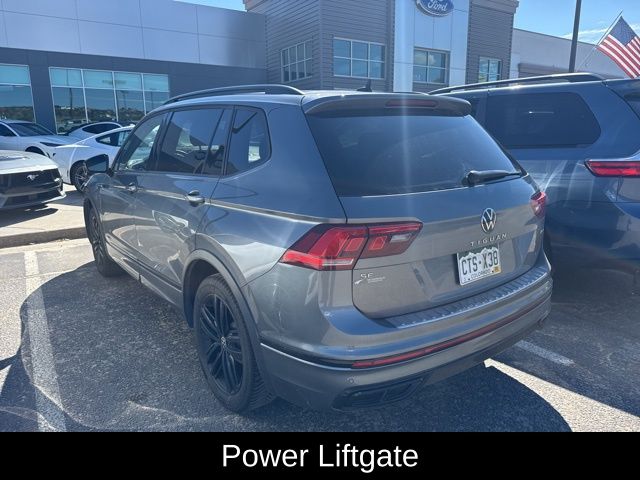 2022 Volkswagen Tiguan SE R-Line Black photo 2