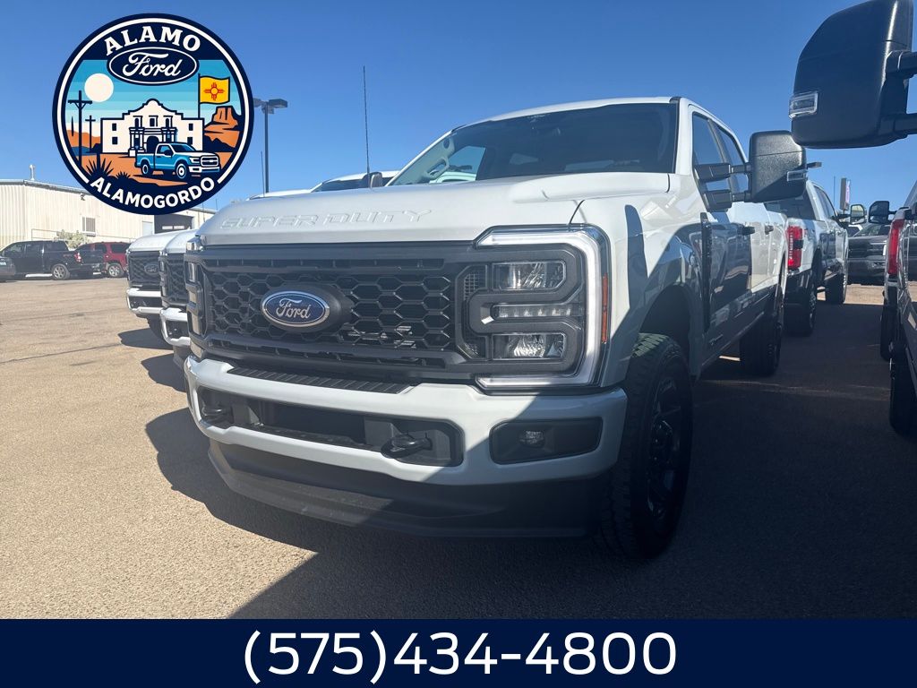 2026 Ford F-350 Super Duty XL's photo