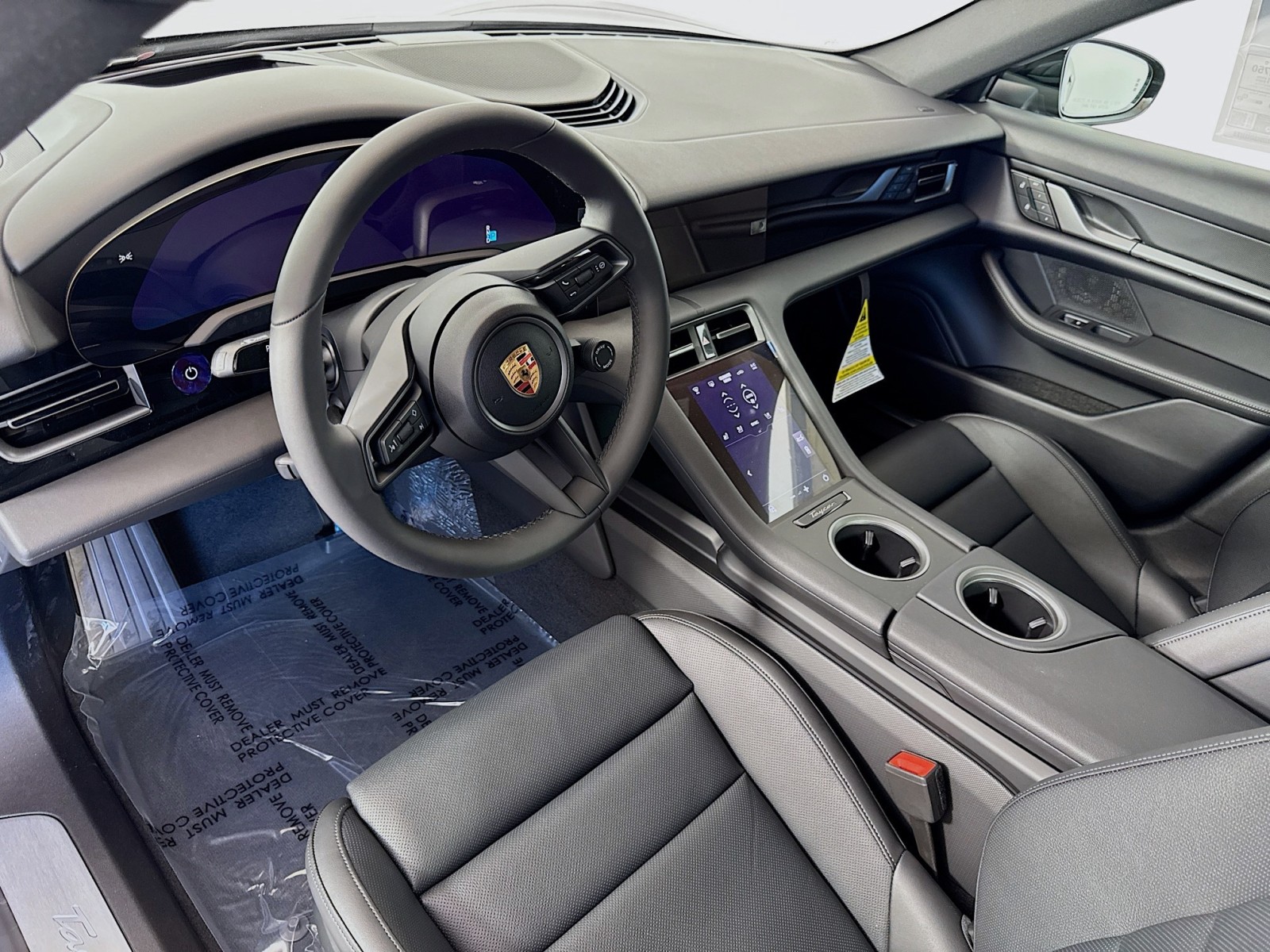 2025 Porsche Taycan S photo 4