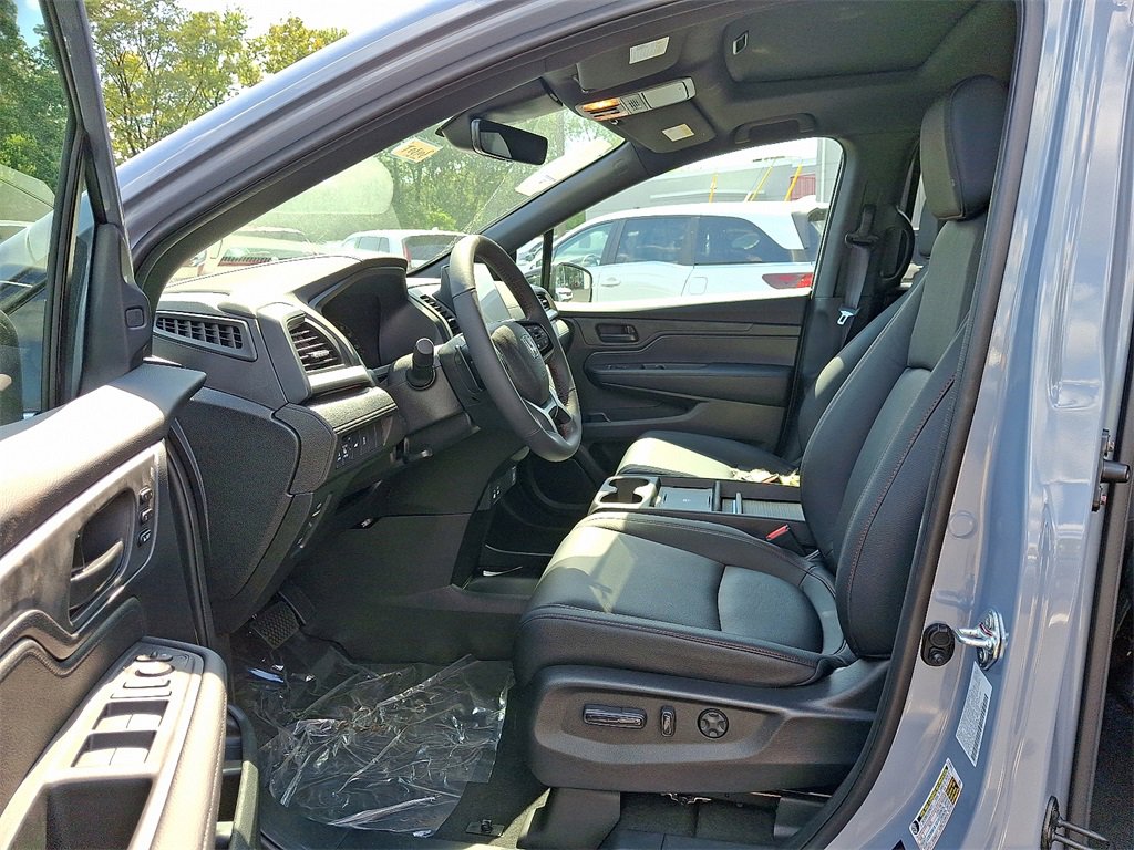 2026 Honda Odyssey photo 5