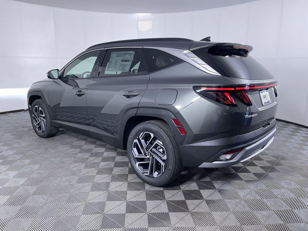 2025 Hyundai Tucson Limited photo 6