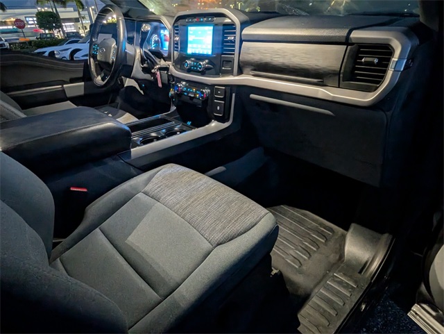 2022 Ford F-150 XLT photo 12