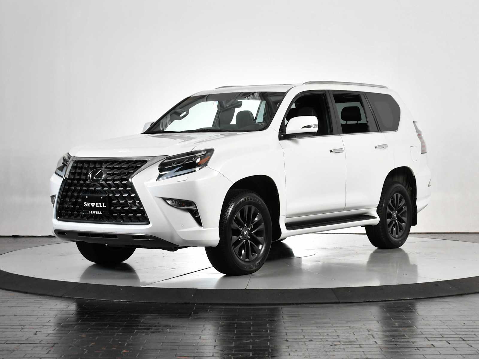 2022 Lexus GX Base's photo