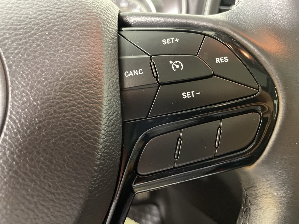2019 Jeep Cherokee Altitude photo 18
