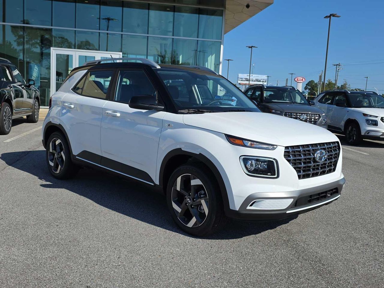 2025 Hyundai Venue Limited's photo