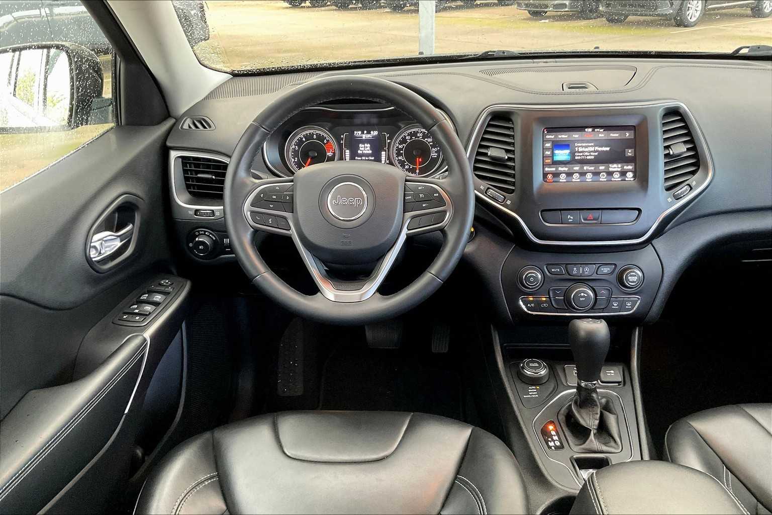 2019 Jeep Cherokee Latitude photo 5