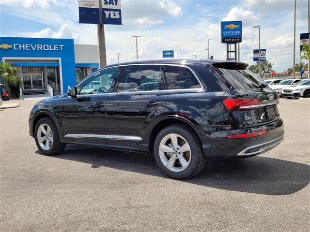 2023 Audi Q7 45 Premium Plus photo 3
