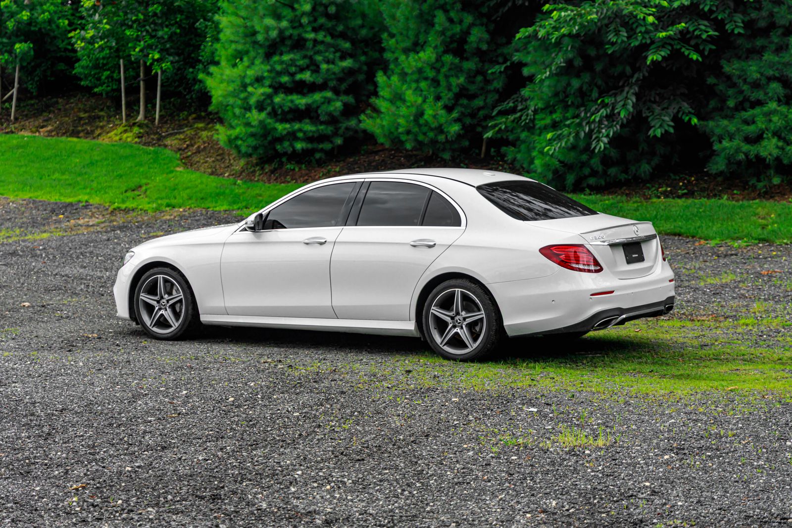 2018 Mercedes Benz E 300 photo 5