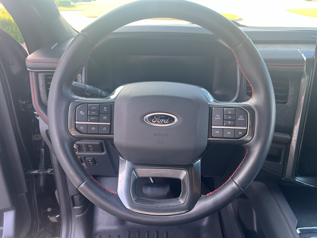 2022 Ford Expedition Limited photo 10