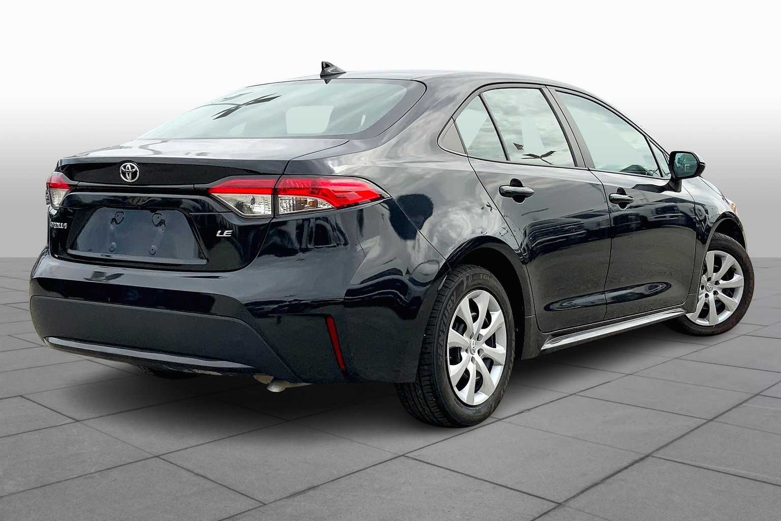 2022 Toyota Corolla LE photo 22