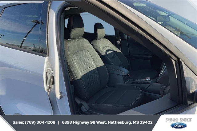 2025 Ford Escape Active photo 4