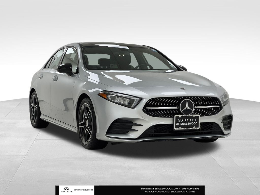 2022 Mercedes Benz A 220 4MATIC photo 2