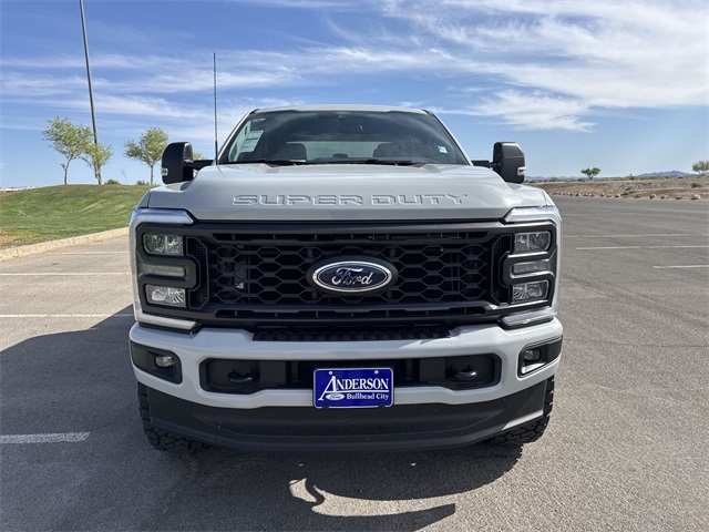 2025 Ford F-250 XL photo 2