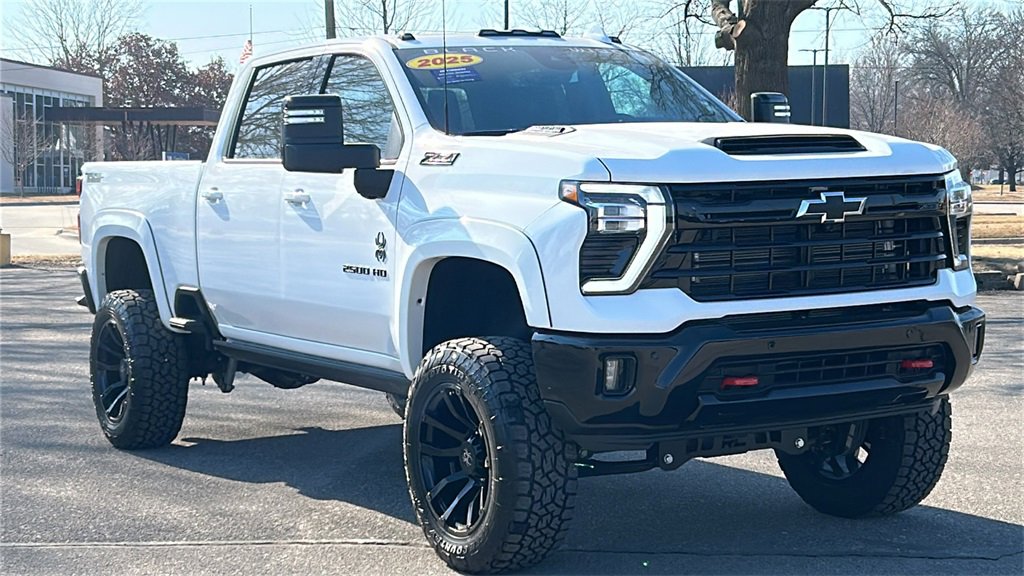 2025 Chevrolet Silverado 2500HD LTZ's photo